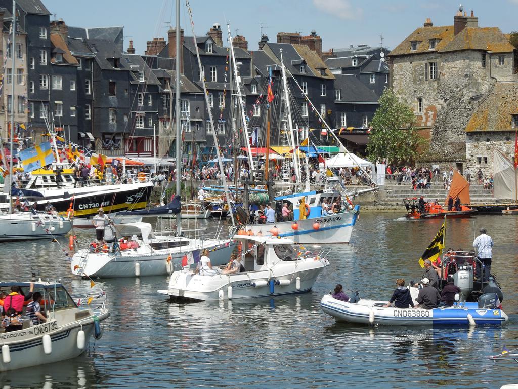 Charmant 2 Pieces Honfleur Exterior photo